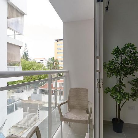 Dom. Rep. Exclusive 2 Bed Apt. Evaristo Morales Santo Domingo Bagian luar foto