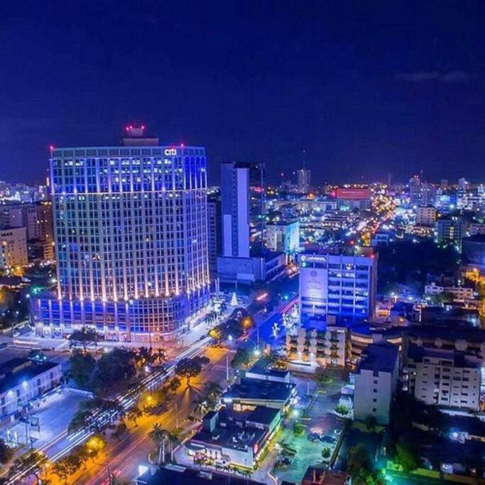 Dom. Rep. Exclusive 2 Bed Apt. Evaristo Morales Santo Domingo Bagian luar foto