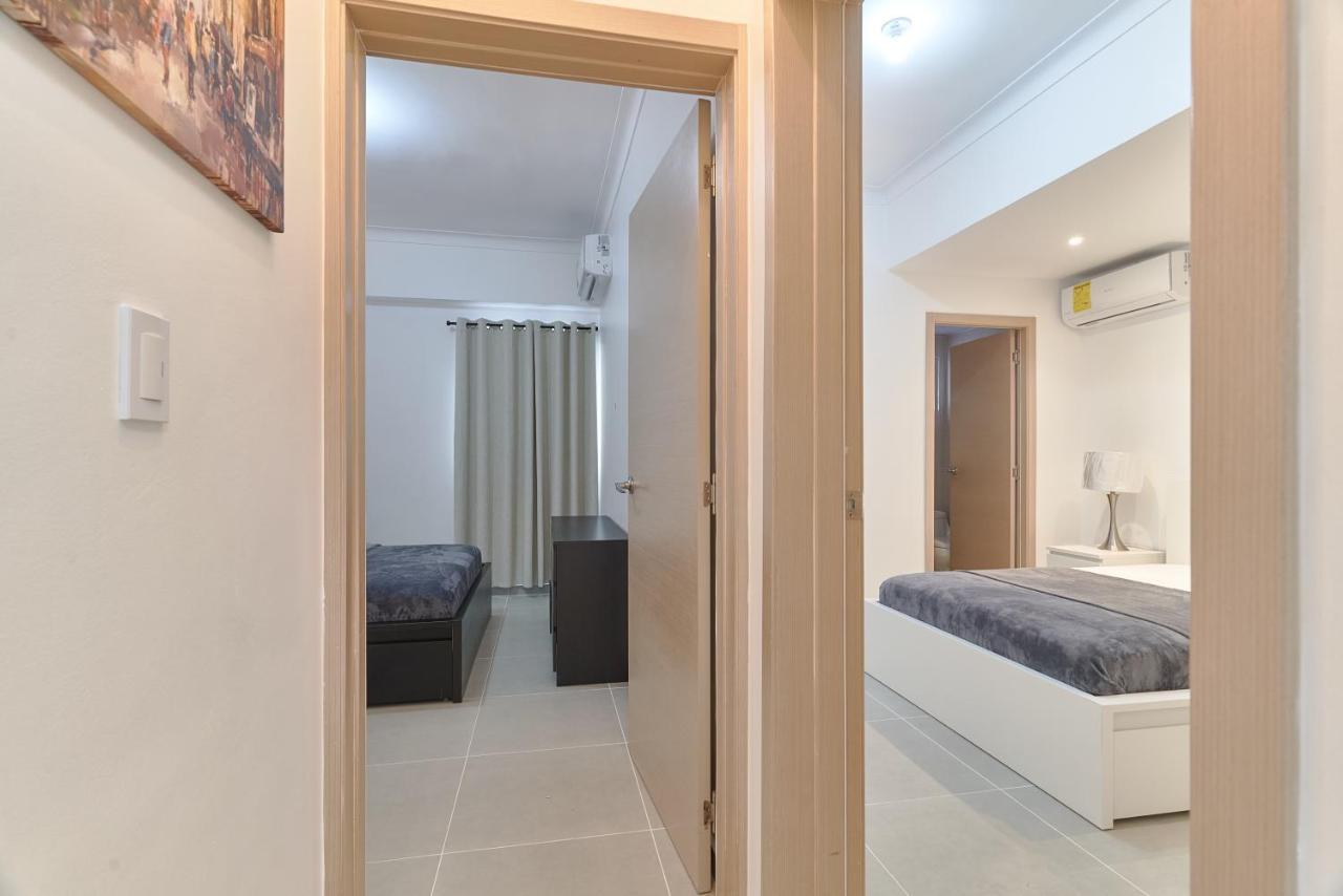 Dom. Rep. Exclusive 2 Bed Apt. Evaristo Morales Santo Domingo Bagian luar foto
