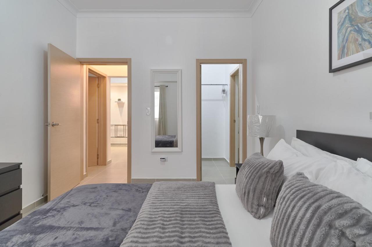 Dom. Rep. Exclusive 2 Bed Apt. Evaristo Morales Santo Domingo Bagian luar foto