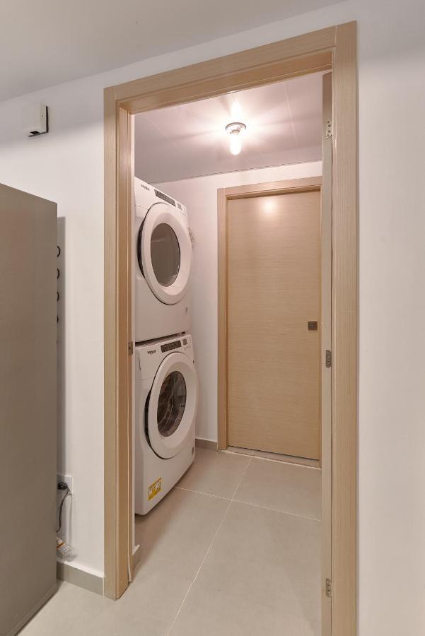 Dom. Rep. Exclusive 2 Bed Apt. Evaristo Morales Santo Domingo Bagian luar foto