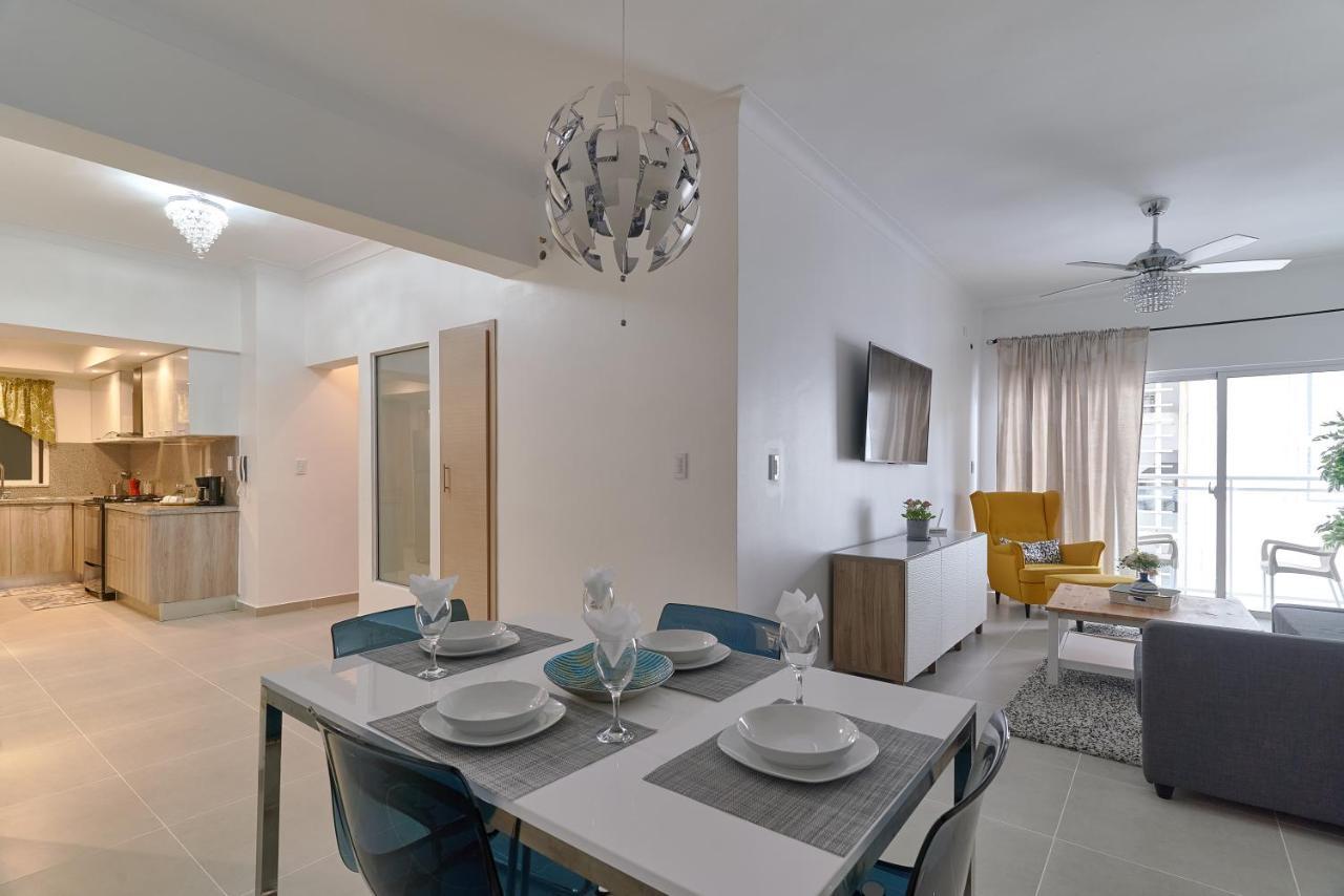 Dom. Rep. Exclusive 2 Bed Apt. Evaristo Morales Santo Domingo Bagian luar foto